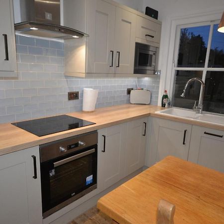 Delightful Cottage In Sandwich - One Bedroom ภายนอก รูปภาพ